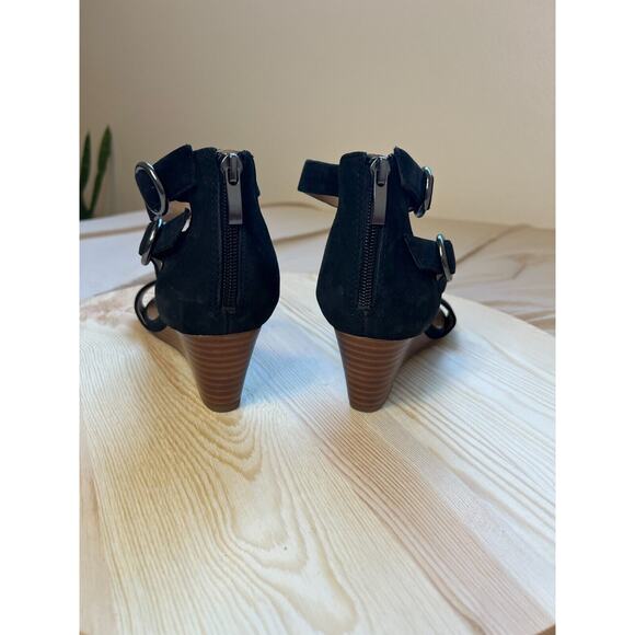 Franco Sarto Derek Women's Strappy Open Toe Sandals Black Suede Wedge Size 7.5 - Picture 2 of 4